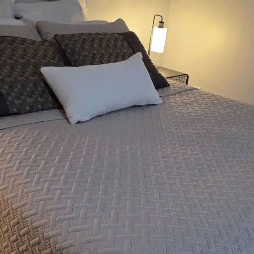 Queen Tan/ Taupe Waffle Style Comforter Set with Two Shams